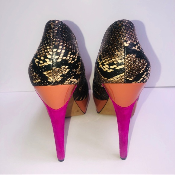 Jessica Simpson Snakeskin Pump Platform Heel - Picture 6 of 8